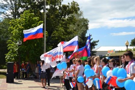 Автопробег в День государственного флага Новости