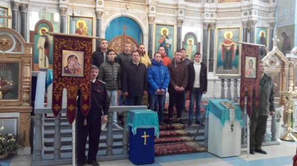 �������